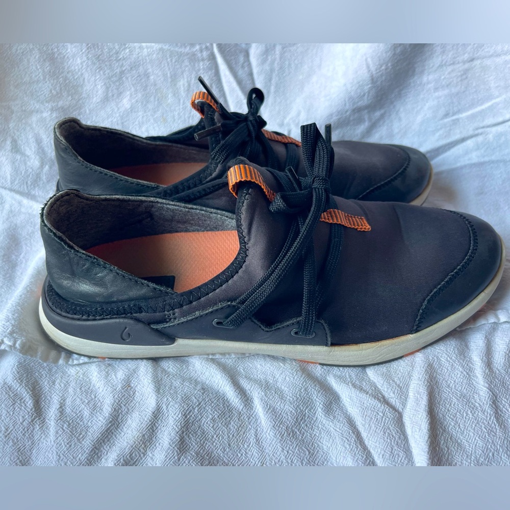 OluKai Women's Miki Li' Pavement/Black Quick-Drying Outdoor Shoes - women’s 9.5